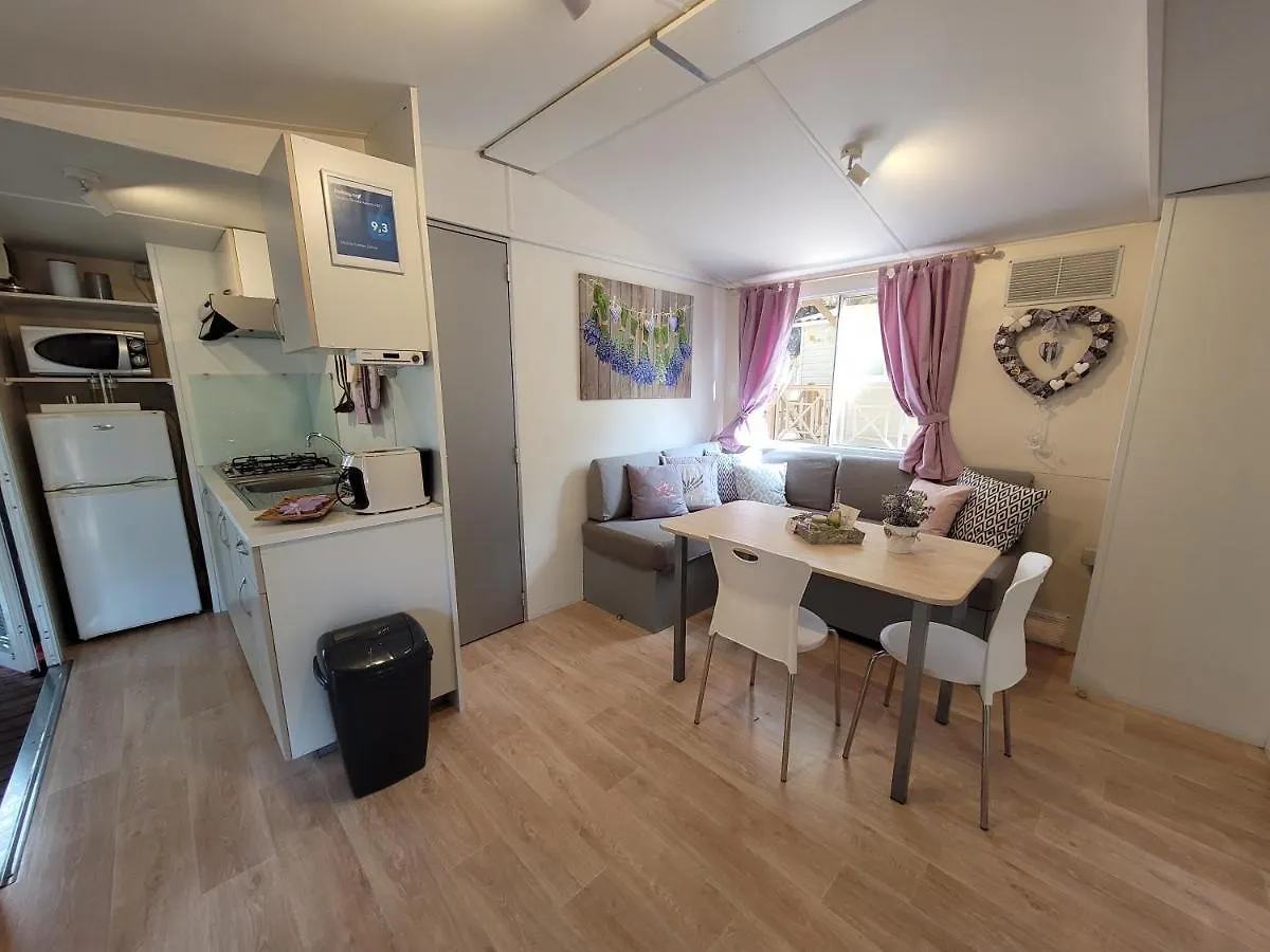 Mobile Homes Soline Biograd Na Moru 4*,